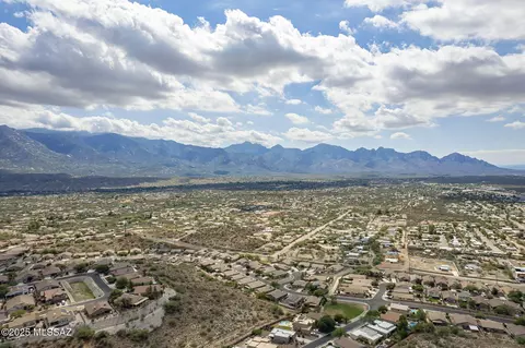 View/Area - 60554 E Broken Bit Pl, Saddlebrooke, AZ 85739 photo 2 of 5