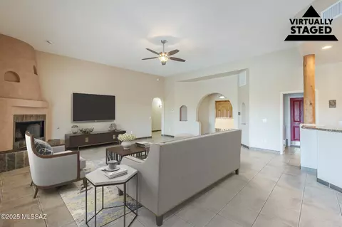 Living - 60554 E Broken Bit Pl, Saddlebrooke, AZ 85739 photo 3 of 7
