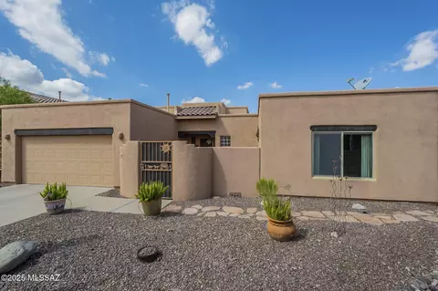 Exterior - 60554 E Broken Bit Pl, Saddlebrooke, AZ 85739 photo 3 of 6
