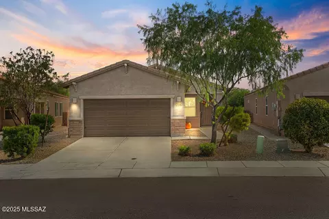 724 N Tree Mist Ln, Sahuarita, AZ 85629