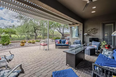2519 W Music Mountains Dr, Green Valley, AZ 85622