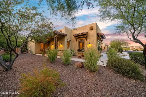 13265 N Chiracahua Peak Dr, Oro Valley, AZ 85755