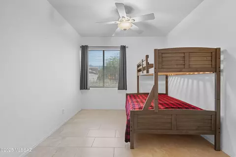 Bedroom - 60890 Eagle Heights Dr, Tucson, AZ 85739 photo 1 of 3