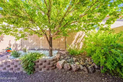 Exterior - 60890 Eagle Heights Dr, Tucson, AZ 85739 photo 7 of 8
