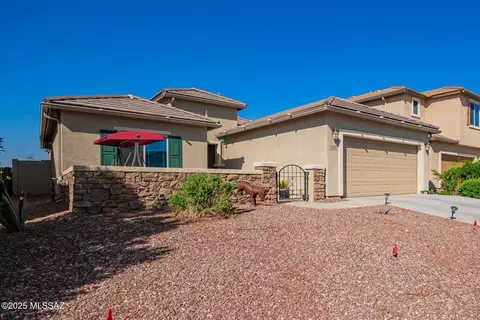 21458 E Patriot Ln, Red Rock, AZ 85145