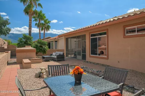 2365 E Agapanthus St, Oro Valley, AZ 85755