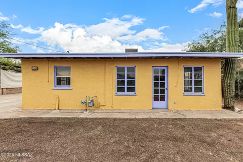541 W Pelaar Dr, Tucson, AZ 85705