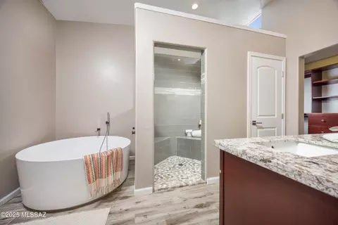 Bath - 5642 E Spring St, Tucson, AZ 85712 photo 1 of 4
