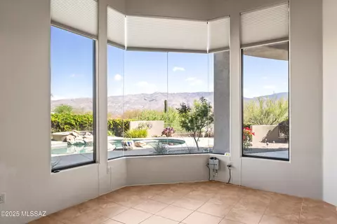 Living - 15244 E Tumbling W Ranch Pl, Vail, AZ 85641 photo 2 of 4