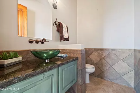 Bath - 15244 E Tumbling W Ranch Pl, Vail, AZ 85641 photo 4 of 4