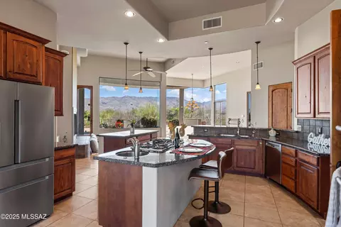 Kitchen - 15244 E Tumbling W Ranch Pl, Vail, AZ 85641 photo 4 of 4