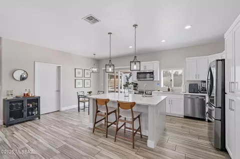 Kitchen - 232 E Jacinto St, Tucson, AZ 85705 photo 3 of 7
