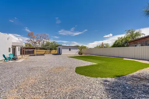 Exterior - 232 E Jacinto St, Tucson, AZ 85705 photo 7 of 7