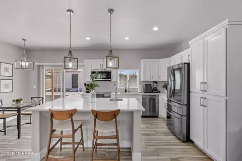Kitchen - 232 E Jacinto St, Tucson, AZ 85705 photo 2 of 7