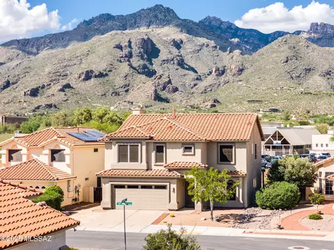 7831 E Calle Del Minique, Tucson, AZ 85750