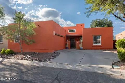 3014 Palomino Park Loop, Tucson, AZ 85712