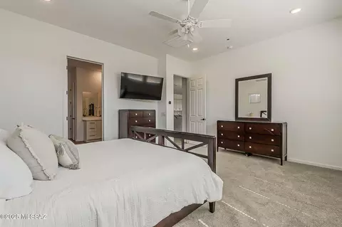 Bedroom - 12756 E Tortoise Pointe Pl, Vail, AZ 85641 photo 2 of 4
