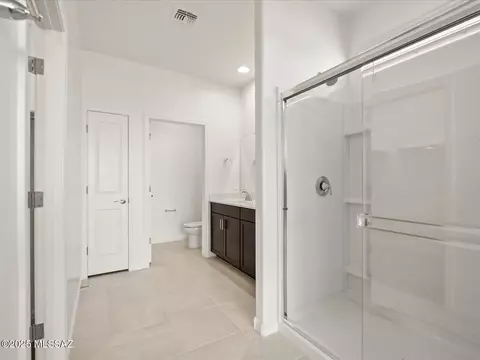 Bath - 12591 E Remi Dr, Vail, AZ 85641 photo 2 of 4