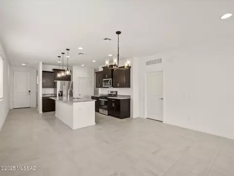 Kitchen - 12591 E Remi Dr, Vail, AZ 85641 photo 3 of 7
