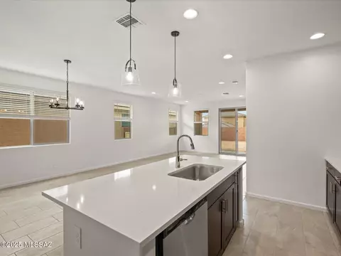 Kitchen - 12615 E Remi Dr, Vail, AZ 85641 photo 5 of 6