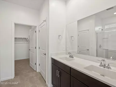 Bath - 12615 E Remi Dr, Vail, AZ 85641 photo 3 of 6