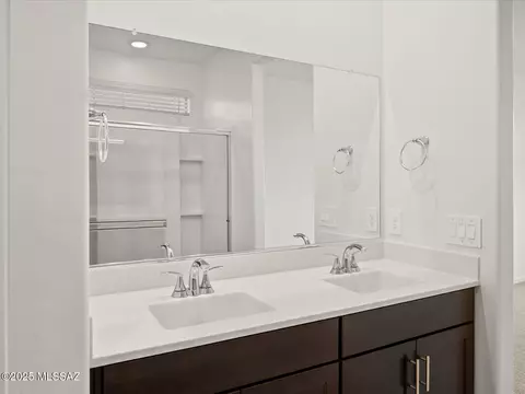Bath - 12615 E Remi Dr, Vail, AZ 85641 photo 5 of 6
