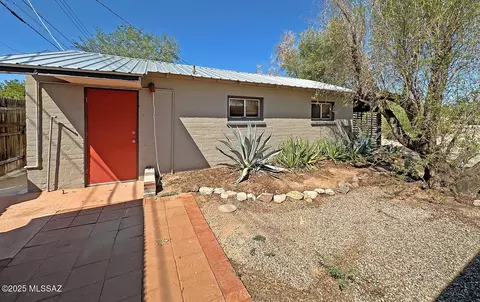 Exterior - 4054 E Montecito St, Tucson, AZ 85711 photo 7 of 13