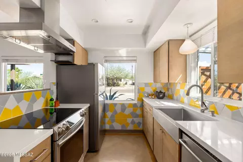 4608 E 8th St, Tucson, AZ 85711 photo 4
