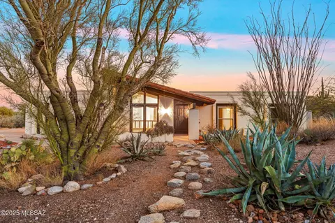 5448 E Heatherwood Way, Tucson, AZ 85718