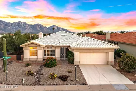 1848 E Crown Ridge Way, Oro Valley, AZ 85755