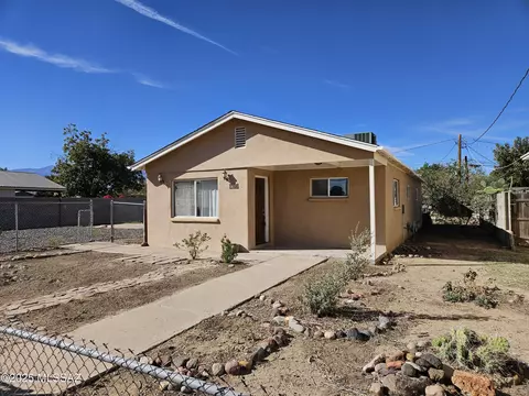 1108 S 9th Ave, Safford, AZ 85546