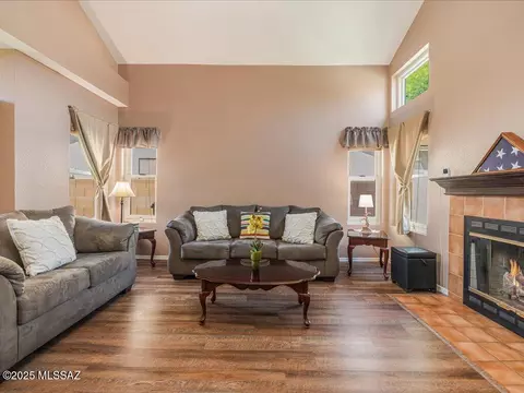 3007 W Country Hill Dr, Tucson, AZ 85742