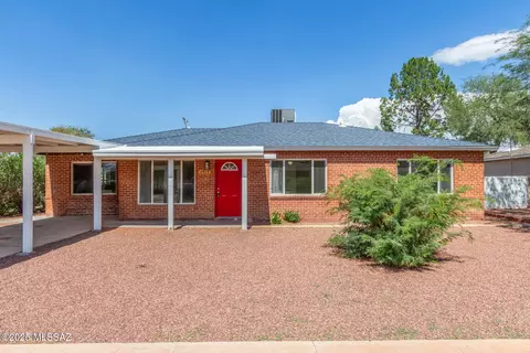6517 E Cooper St, Tucson, AZ 85710