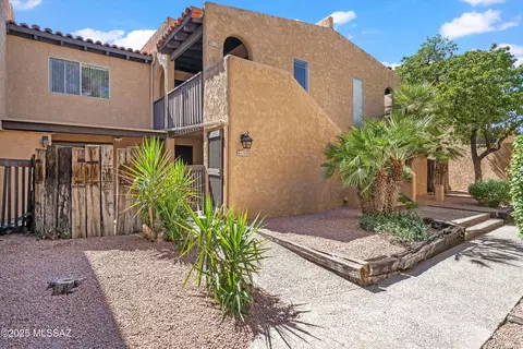 432 N Dodge Blvd, Tucson, AZ 85716