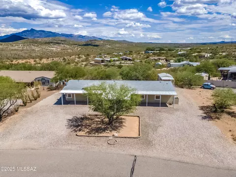 14053 E Race Horse Pl, Vail, AZ 85641