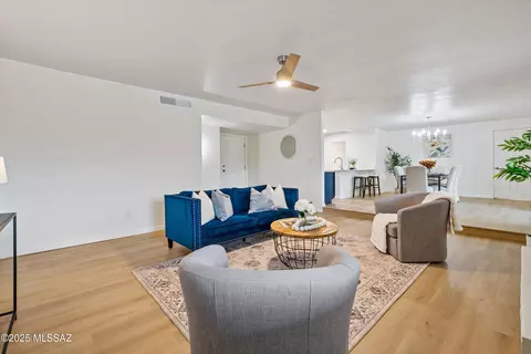 Living - 9511 E Rand Pl, Tucson, AZ 85715 photo 3 of 4
