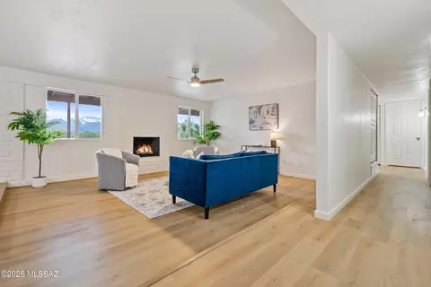 Living - 9511 E Rand Pl, Tucson, AZ 85715 photo 1 of 4