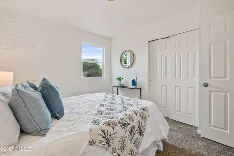 Bedroom - 9511 E Rand Pl, Tucson, AZ 85715 photo 17 of 18
