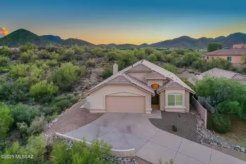 824 S Saguaro Ridge Pl, Tucson, AZ 85745