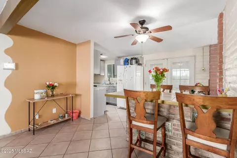 Dining - 7100 E Lilac Pl, Tucson, AZ 85730 photo 1 of 1