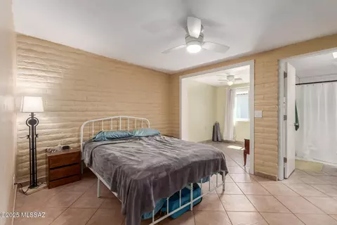 Bedroom - 7100 E Lilac Pl, Tucson, AZ 85730 photo 1 of 4