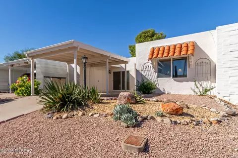 1126 S Alpine Cir, Green Valley, AZ 85614