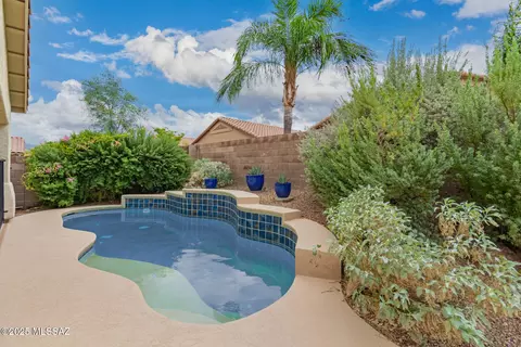 Exterior - 10562 E Bonpland Willow Dr, Tucson, AZ 85747 photo 3 of 6