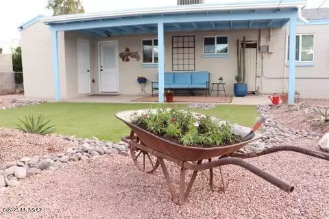 4547 E 14th St, Tucson, AZ 85711