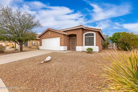 6944 W Sauceda Dr, Tucson, AZ 85743