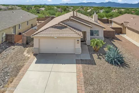 5551 W Cochie Springs St, Marana, AZ 85658