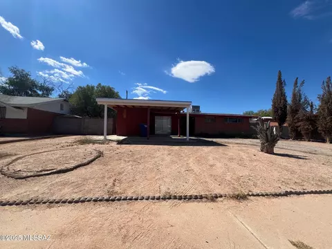7132 Eastland St, Tucson, AZ 85710
