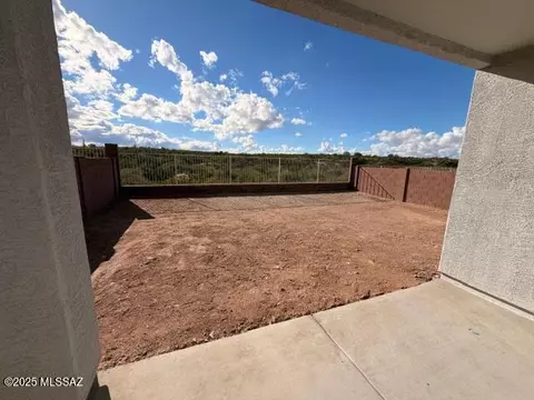7292 S Gray Jay Dr, Tucson, AZ 85747