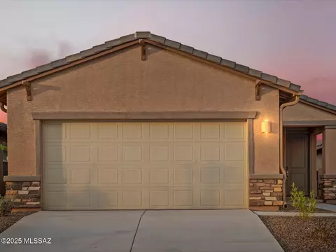 6974 W Sweetshade Ln, Tucson, AZ 85757