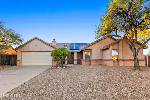 4860 W Cheetah St, Tucson, AZ 85742